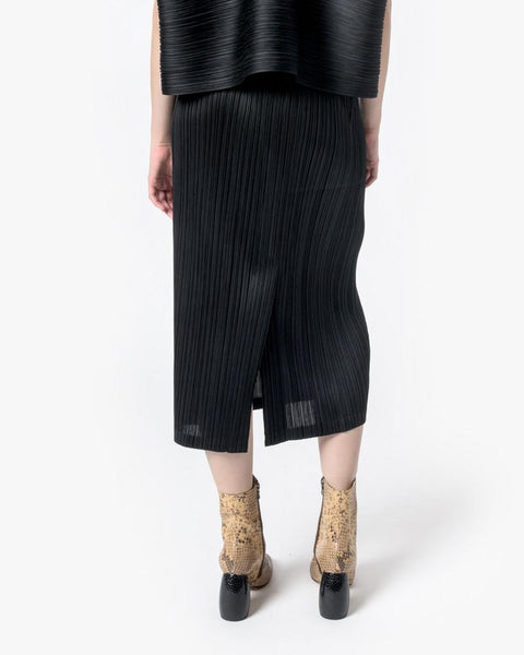 Pencil Skirt with Pockets in Black by Issey Miyake Pleats Please at Mohawk General Store - 4
