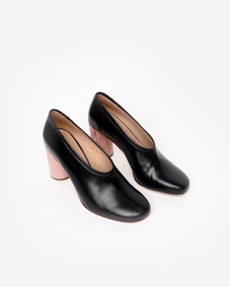 【送料&関税込】Acne Studios Pumps In Black Leather Bow-detail leather pumps in black - Acne Studios | Mytheresa