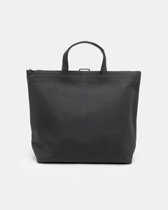 Pilot Backpack in Carbon