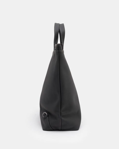 Pilot Backpack in Carbon